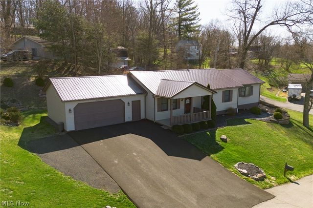 616 N James Street, East Palestine, OH 44413