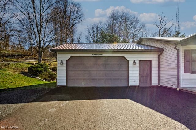616 N James Street, East Palestine, OH 44413