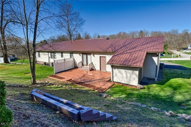 616 N James Street, East Palestine, OH 44413