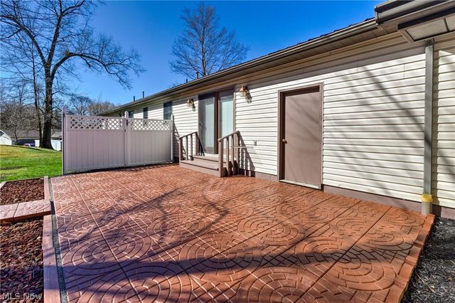 616 N James Street, East Palestine, OH 44413