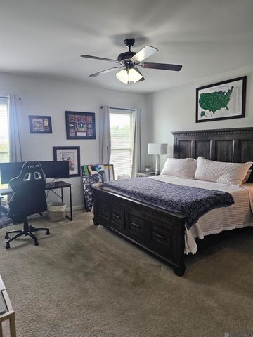7961 Brown Hickory Ave, Baton Rouge, LA 70820