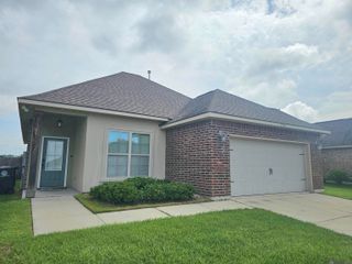7961 Brown Hickory Ave, Baton Rouge, LA 70820