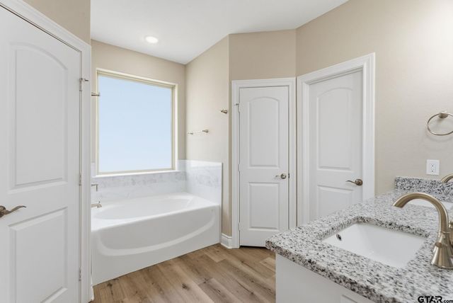 109 Hay Meadow Dr, Winona, TX 75792