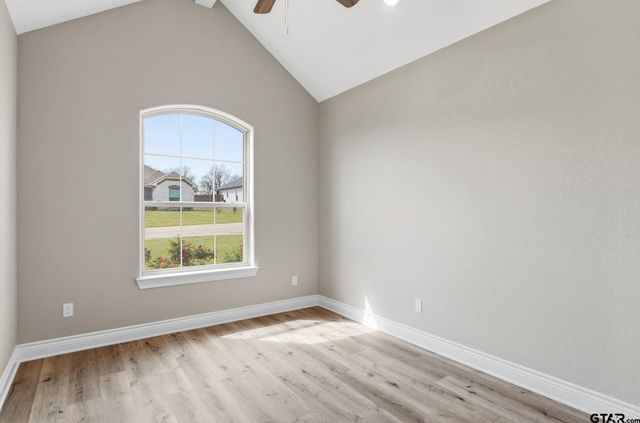 109 Hay Meadow Dr, Winona, TX 75792