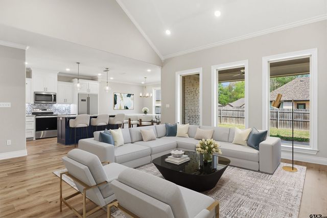 109 Hay Meadow Dr, Winona, TX 75792