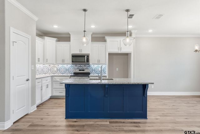 109 Hay Meadow Dr, Winona, TX 75792