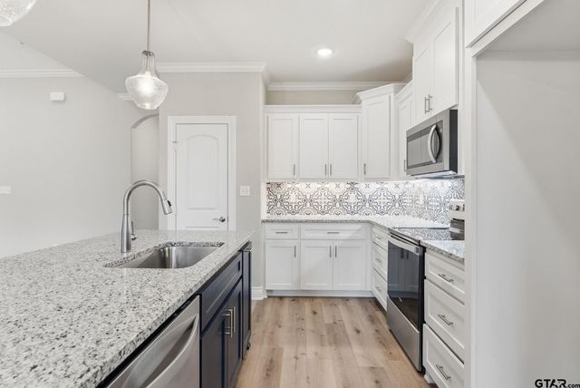 109 Hay Meadow Dr, Winona, TX 75792