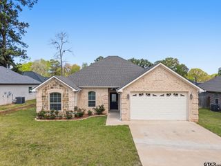 109 Hay Meadow Dr, Winona, TX 75792