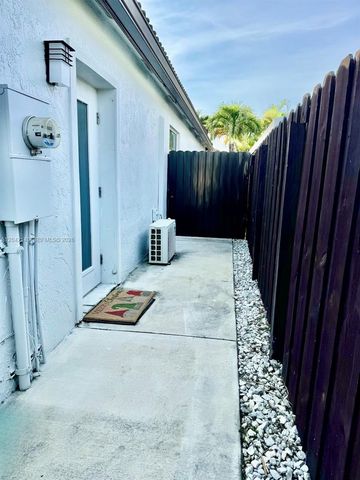 14234 SW 163rd Terrace 2, Miami, FL 33177
