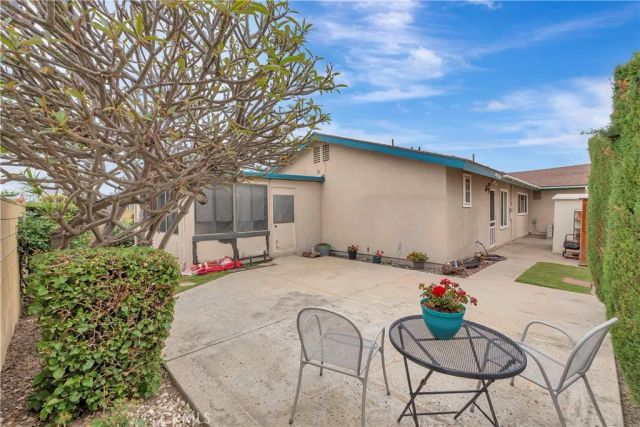 10685 Lynn Circle, Cypress, CA 90630