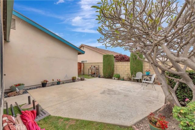 10685 Lynn Circle, Cypress, CA 90630