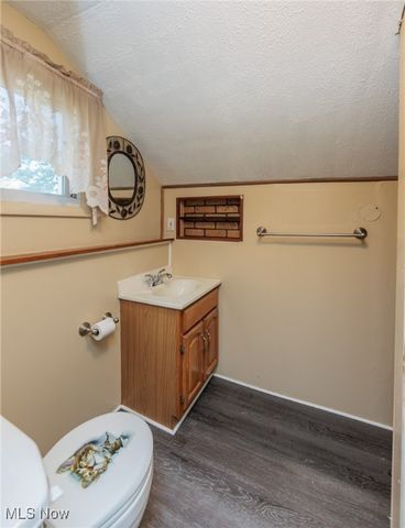 886 Archer Road, Bedford, OH 44146