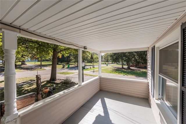 886 Archer Road, Bedford, OH 44146