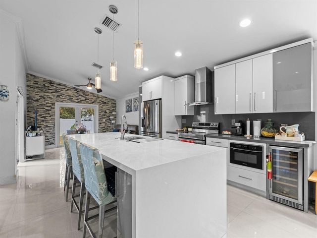 181 SW 203rd Avenue, Pembroke Pines, FL 33029
