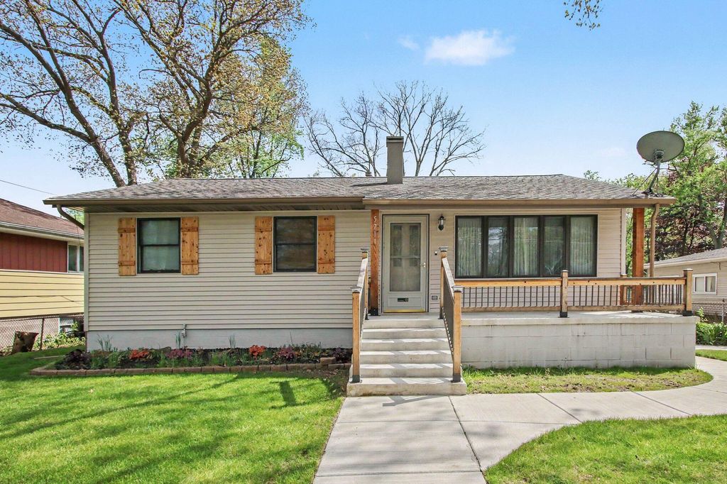 5711 Evergreen Avenue, Portage, IN 46368