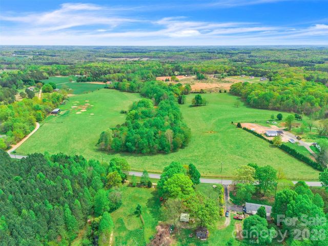 1376-4 Lowrance Road, Catawba, NC 28609