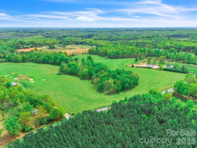 1376-4 Lowrance Road, Catawba, NC 28609