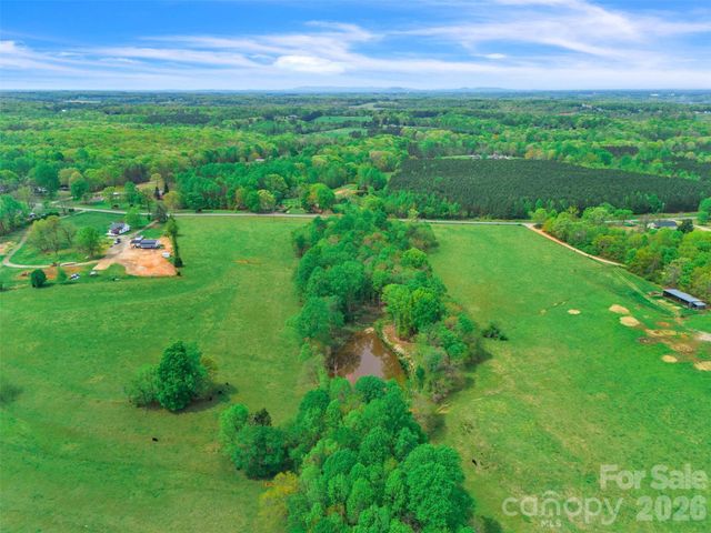 1376-4 Lowrance Road, Catawba, NC 28609