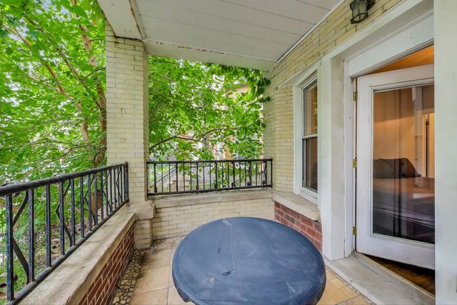 1442 W CARMEN Avenue 1, Chicago, IL 60640