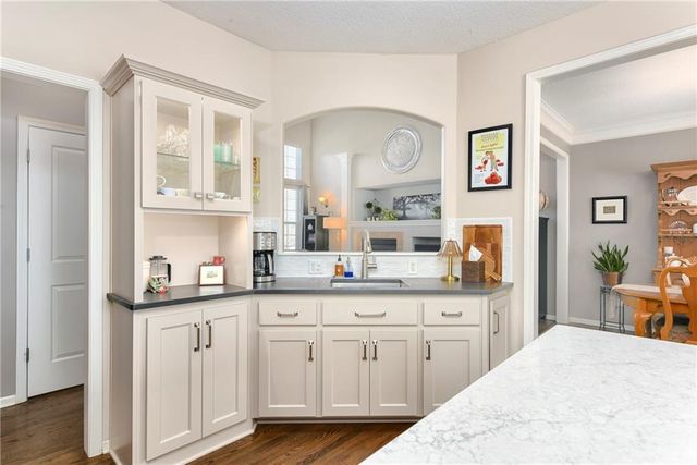 2153 W Ferrel Drive, Olathe, KS 66061