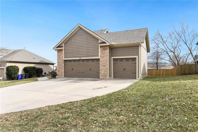 2153 W Ferrel Drive, Olathe, KS 66061