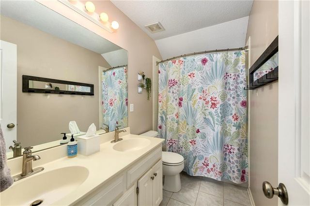 2153 W Ferrel Drive, Olathe, KS 66061