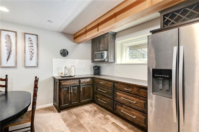 2153 W Ferrel Drive, Olathe, KS 66061