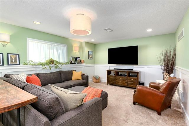 2153 W Ferrel Drive, Olathe, KS 66061