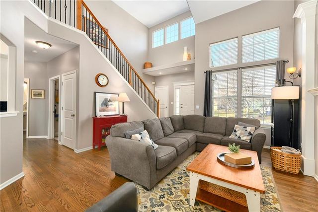 2153 W Ferrel Drive, Olathe, KS 66061