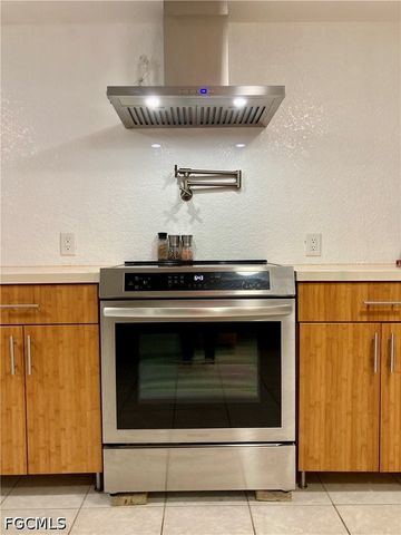 232 DARST AVE, Punta Gorda, FL 33950