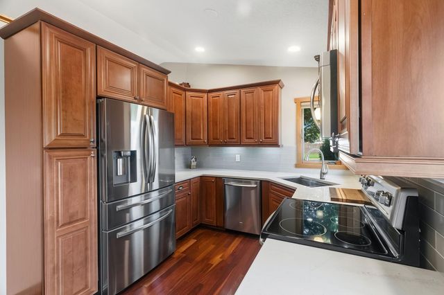 4240 159th Court W, Rosemount, MN 55068