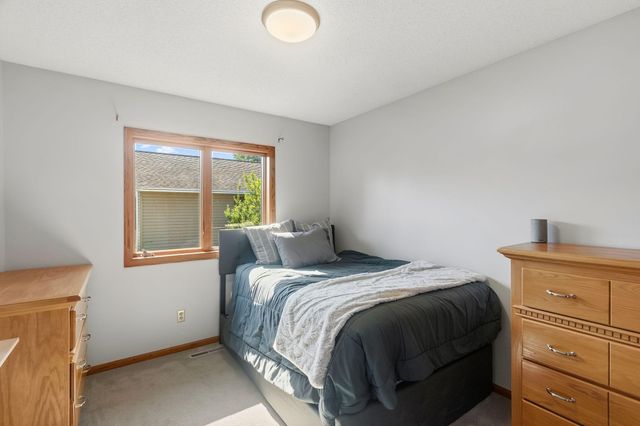 4240 159th Court W, Rosemount, MN 55068