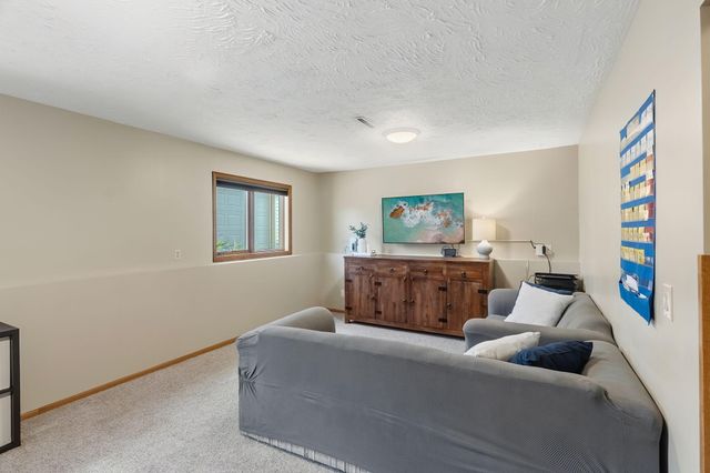 4240 159th Court W, Rosemount, MN 55068