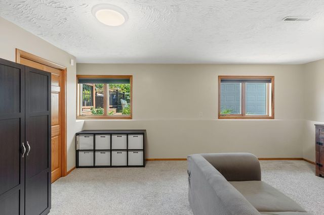 4240 159th Court W, Rosemount, MN 55068
