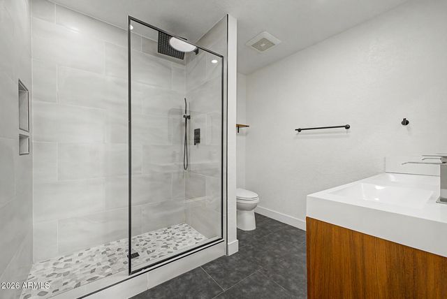 8711 E LATHAM Street, Scottsdale, AZ 85257