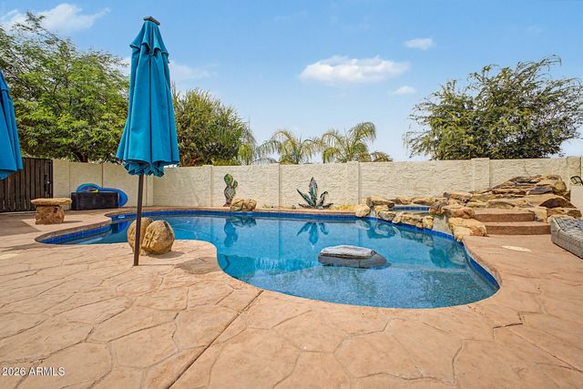 8711 E LATHAM Street, Scottsdale, AZ 85257