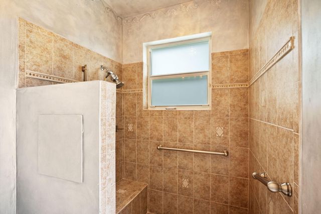 10801 NW 7th Street, Coral Springs, FL 33071