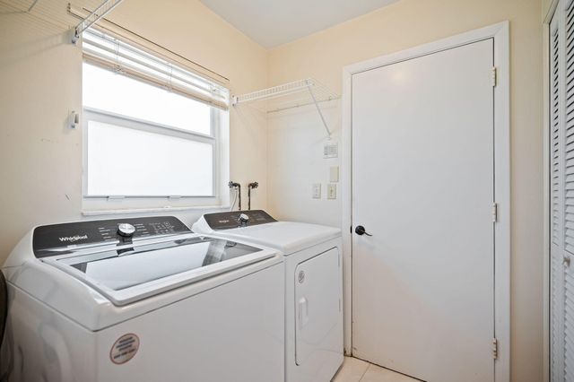 10801 NW 7th Street, Coral Springs, FL 33071