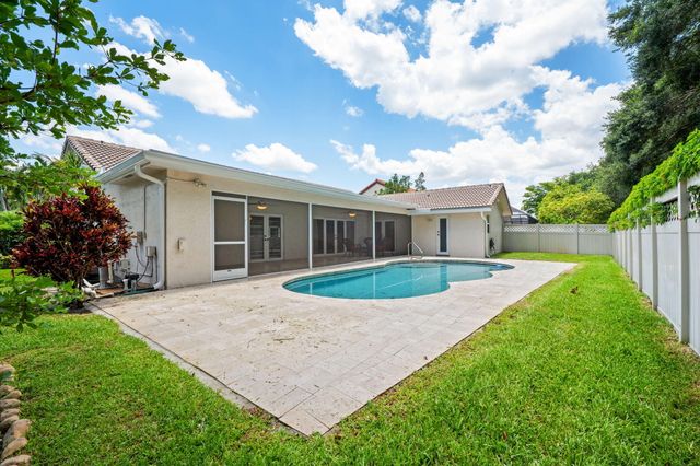 10801 NW 7th Street, Coral Springs, FL 33071