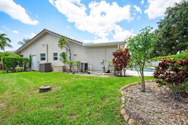 10801 NW 7th Street, Coral Springs, FL 33071