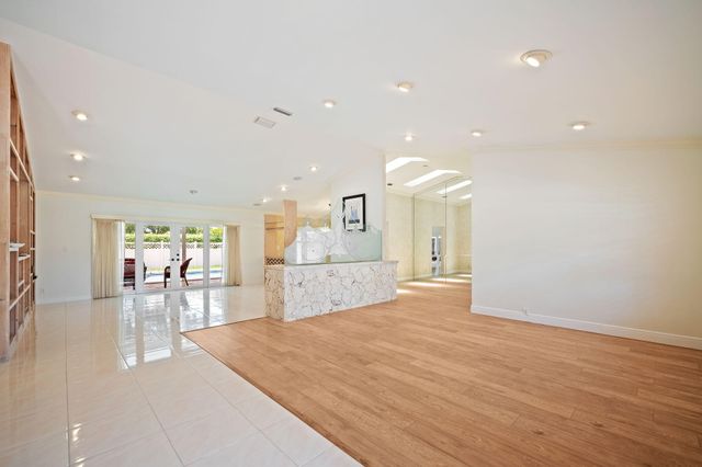 10801 NW 7th Street, Coral Springs, FL 33071