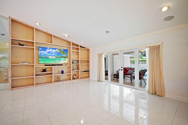 10801 NW 7th Street, Coral Springs, FL 33071