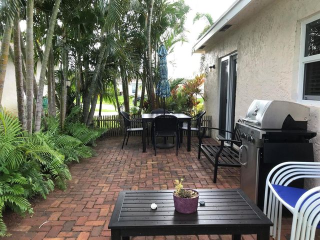 2122 E RIDGE Circle E, Boynton Beach, FL 33435