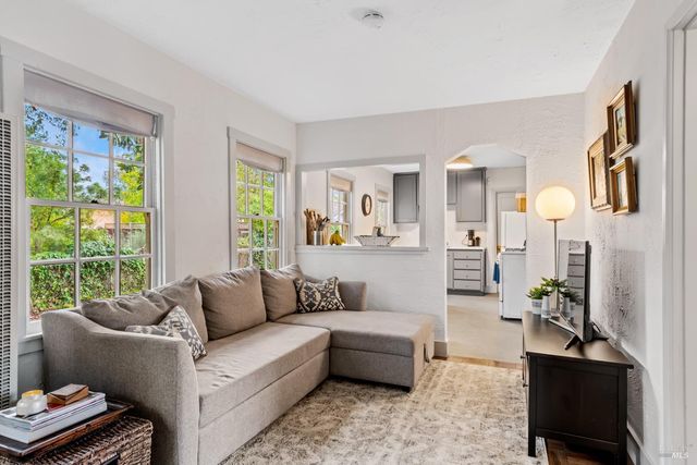 765 Center St, Sonoma, CA 95476