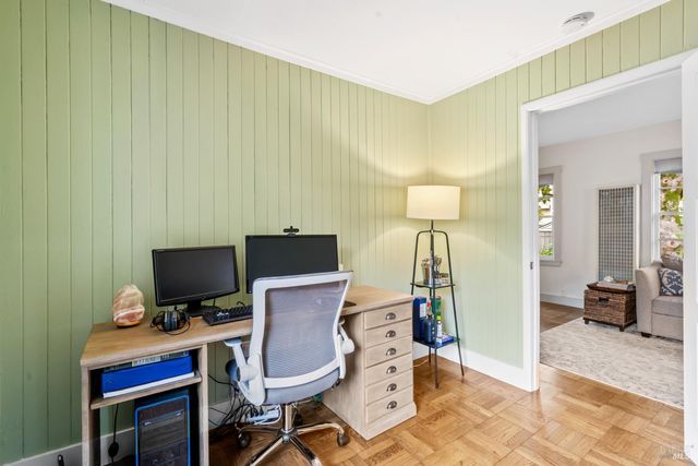 765 Center St, Sonoma, CA 95476