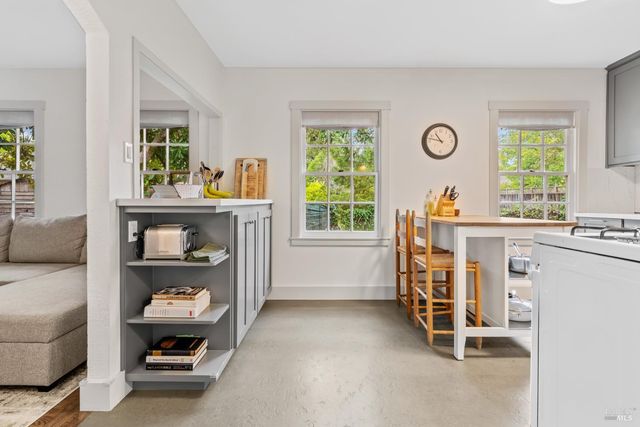 765 Center St, Sonoma, CA 95476