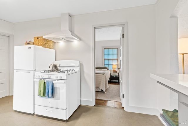 765 Center St, Sonoma, CA 95476