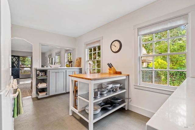 765 Center St, Sonoma, CA 95476