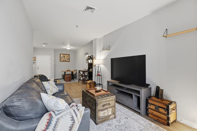 531 Main St 207M, Worcester, MA 01608