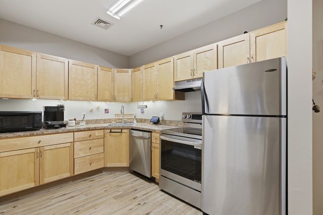 531 Main St 207M, Worcester, MA 01608
